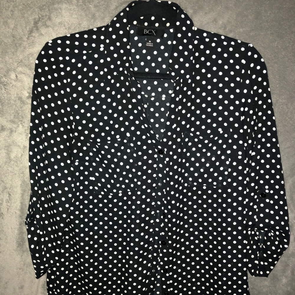 BCX blouse. Polyester. Polka dots.
